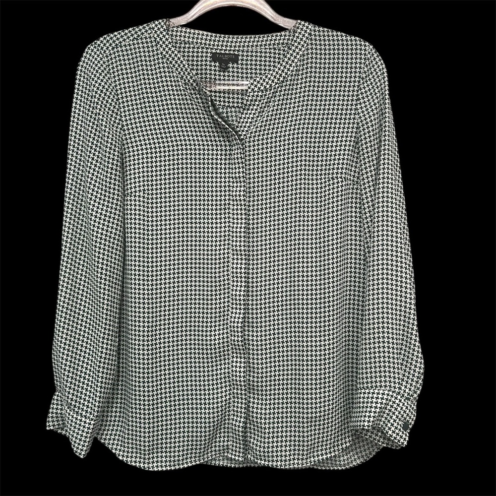 Talbots women houndstooth pattern long sleeve shirt size S‎ 
Business casual